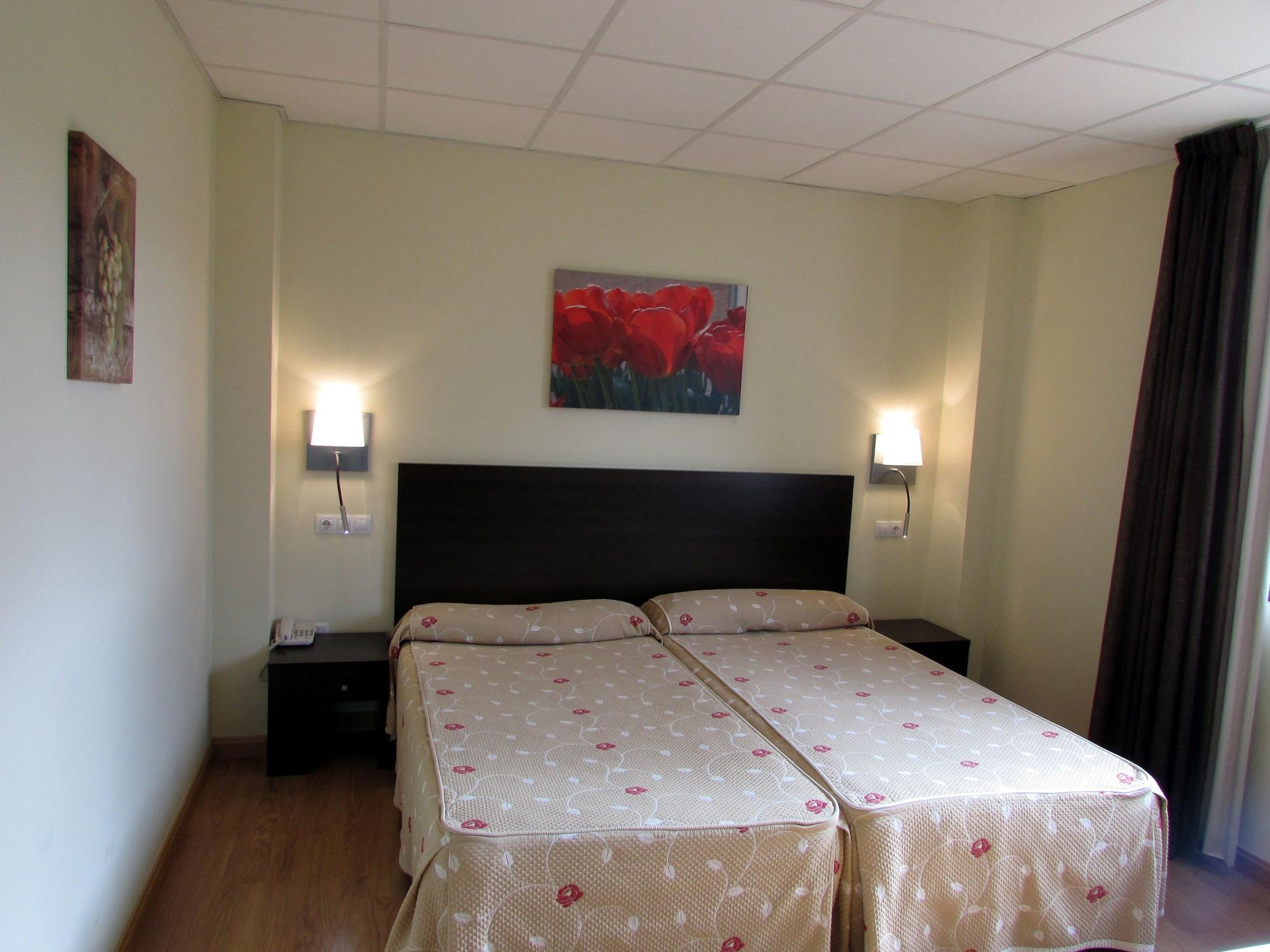 Hotel Tudanca-Aranda II Fuentespina エクステリア 写真