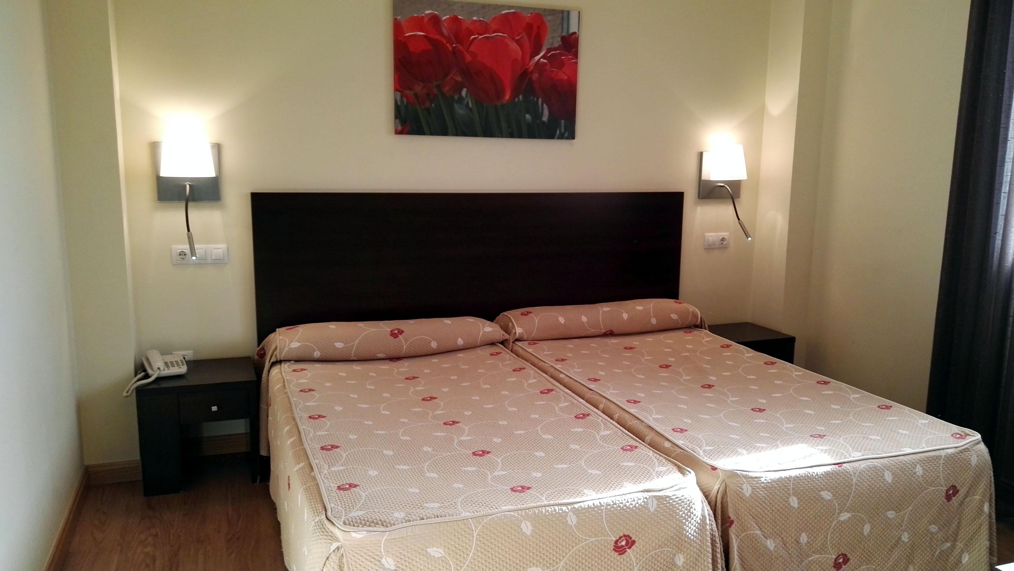 Hotel Tudanca-Aranda II Fuentespina エクステリア 写真