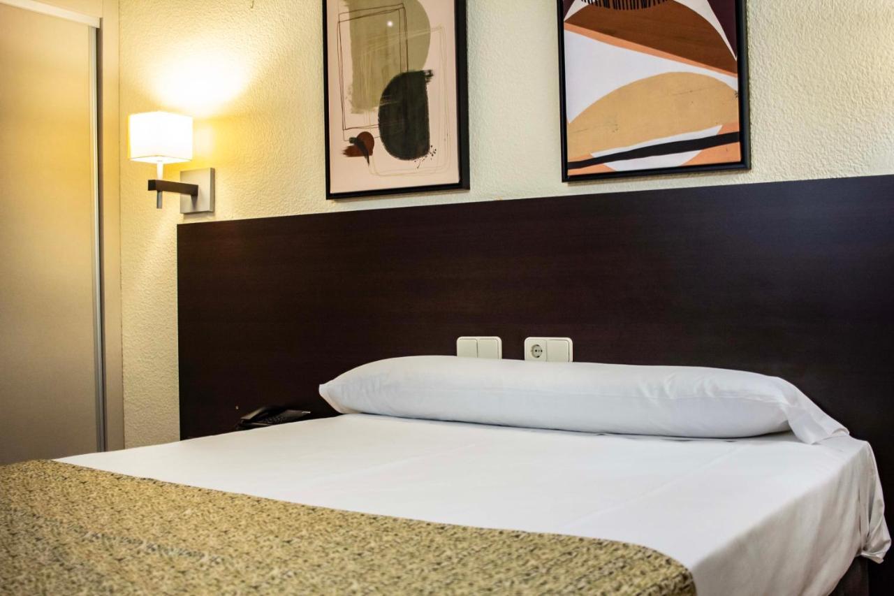 Hotel Tudanca-Aranda II Fuentespina エクステリア 写真