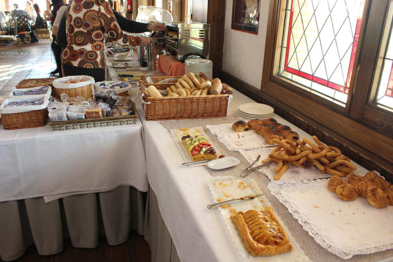 Hotel Tudanca-Aranda II Fuentespina エクステリア 写真